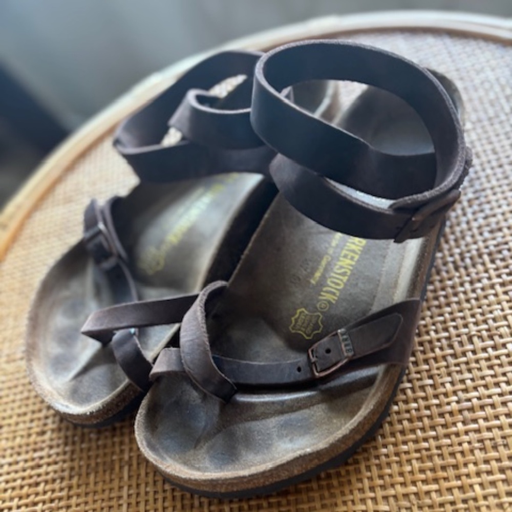 Birkenstock Yara Oiled Brown Leather Size 10Women